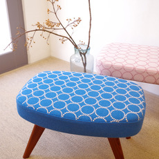 Stool (mina perhonen) を2種類アップしました
