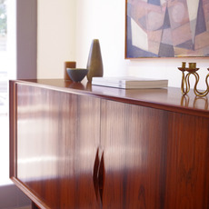 Arne Vodder /Sideboard with tambour doors Model.75 をアップしました