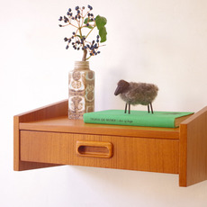 Wall shelf with drawer in teak をアップしました