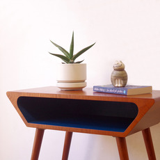 Glas&Tra Hovmantorp / Side table in teak をアップしました