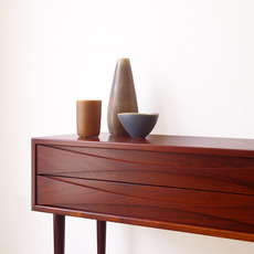 Arne Vodder /Chest of 2drawers in rosewood をアップしました