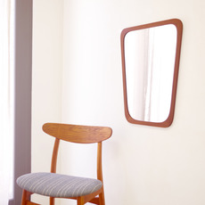 Medium mirror in teak をアップしました