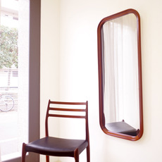Large mirror in mahogany をアップしました