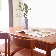 Farstrup Mobler / Dining table with 2extra leaves をアップしました
