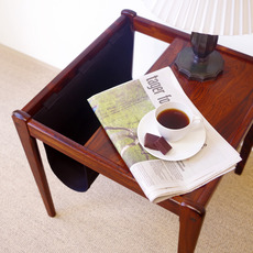 Sidetable with magazine rack in rosewood をアップしました