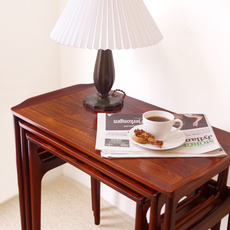 Erling Torvits / Nesting tables in rosewood をアップしました
