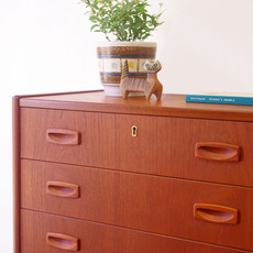 Chest of 6drawers in teak をアップしました