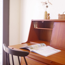 Orum Mobelfabrik / Bureau with mirror & key をアップしました