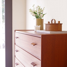 Carl Aage Skov / Chest of 6drawers in teak&oakをアップしました