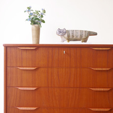 Chest of 6drawers in teak をアップしました