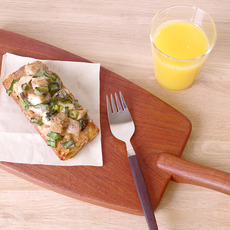 Wiggers / Cheese&Crudite serving board in teak をアップしました