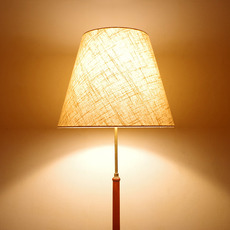 Floor lamp in teak をアップしました