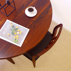 Kai Kristiansen / Round dining table in rosewood をアップしました