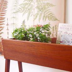 Flower planter in teak をアップしました