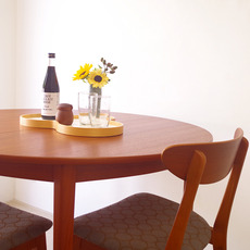 Round dining table with 2ex. leaves in teak をアップしました