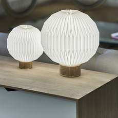 LE KLINT / Table lamp MODEL375 をアップしました