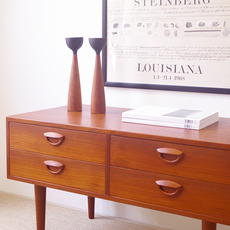 Kai Kristiansen / Chest in teak (TV board) をアップしました