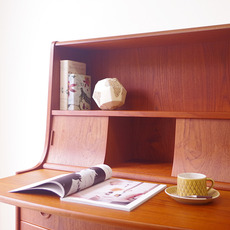 Bow front bureau with bookcase をアップしました