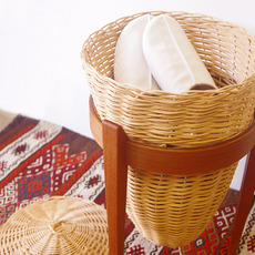 Sewing basket in teak&rattan with lid をアップしました