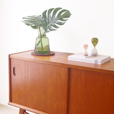 Sideboard with sliding doors in teak をアップしました
