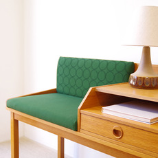 Telephone bench (mina perhonen) をアップしました