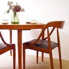 【張替代込】Johannes Andersen /Set of 2dining chairs をアップしました