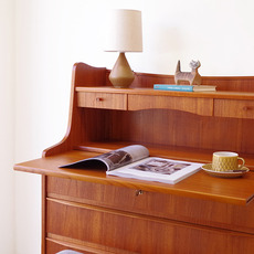 Bureau with mirror & key in teak をアップしました