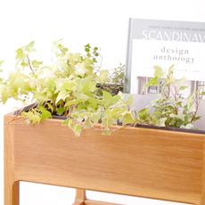 Kai Kristiansen / Flower Planter in oakをアップしました。