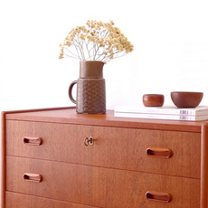 Chest of 3drawers with key in teak をアップしました