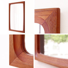 Medium mirror in teak をアップしました