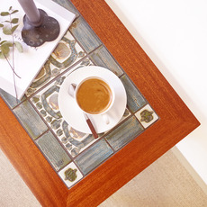 Royal Copenhagen / Tile top table TENERA in mahogany をアップしました