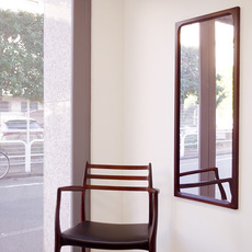 Kai Kristiansen / Large mirror in solid rosewood をアップしました