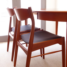 【張替代込】Set of 2dining chairs をアップしました