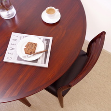 Helge Sibast / Round table in rosewood model.204 をアップしました