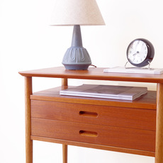 Kaj Winding / Bed side chest in teak and oak をアップしました