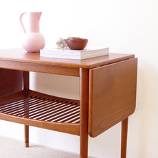 Finn Juhl / Drop leaf coffee table in oak をアップしました
