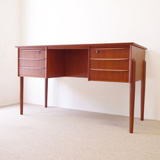 Double sided desk with key in teak をアップしました
