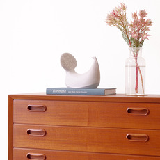 Vamo Mobelfabrik / Chest of 3 drawers in teakをアップしました