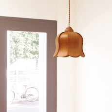 Flower-shaped pendant (pine) をアップしました