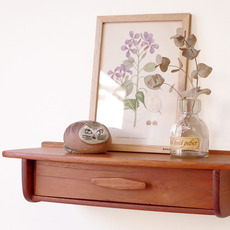 Wall shelf with drawer in solid teak をアップしました