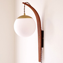 Wall lamp in solid teak & glass をアップしました