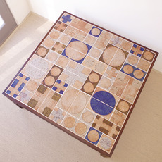 Tue Poulsen / Tile-top table をアップしました