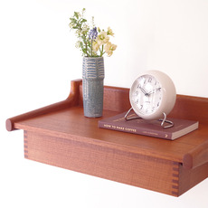 Kai Kristiansen / Wall shelf with drawer in teak をアップしました