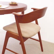 【張替代込】Kai Kristiansen / Dining chair model.32 をアップしました