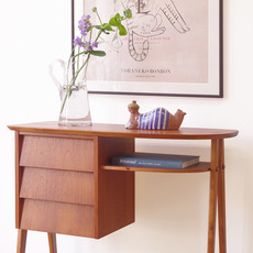 Console table in teak をアップしました
