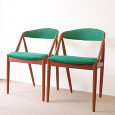 【張替代込】Kai Kristiansen/Set of 2 dining chairs NV31 をアップしました