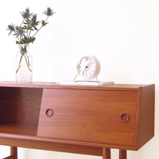 Kai Kristiansen/Cabinet with sliding door in teak をアップしました