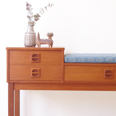 Telephone bench in teak (mina perhonen) をアップしました