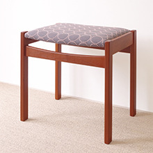 Edmund Jorgensen / Stool in teak (mina perhonen) をアップしました