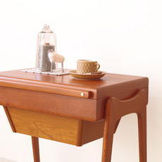 Flip-up sewing table をアップしました